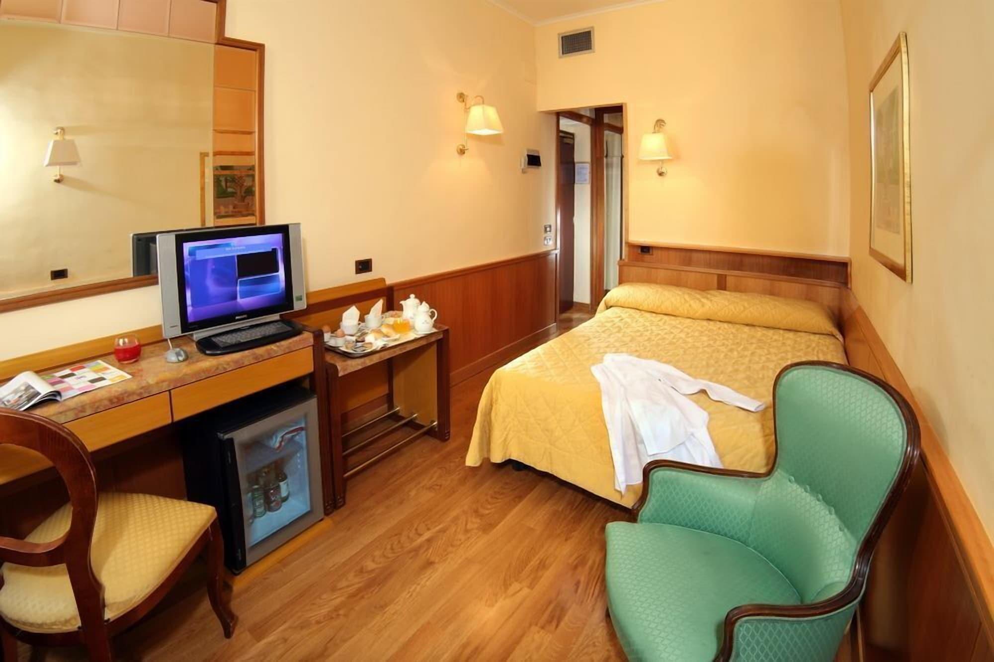 Oxford 4* Rom
